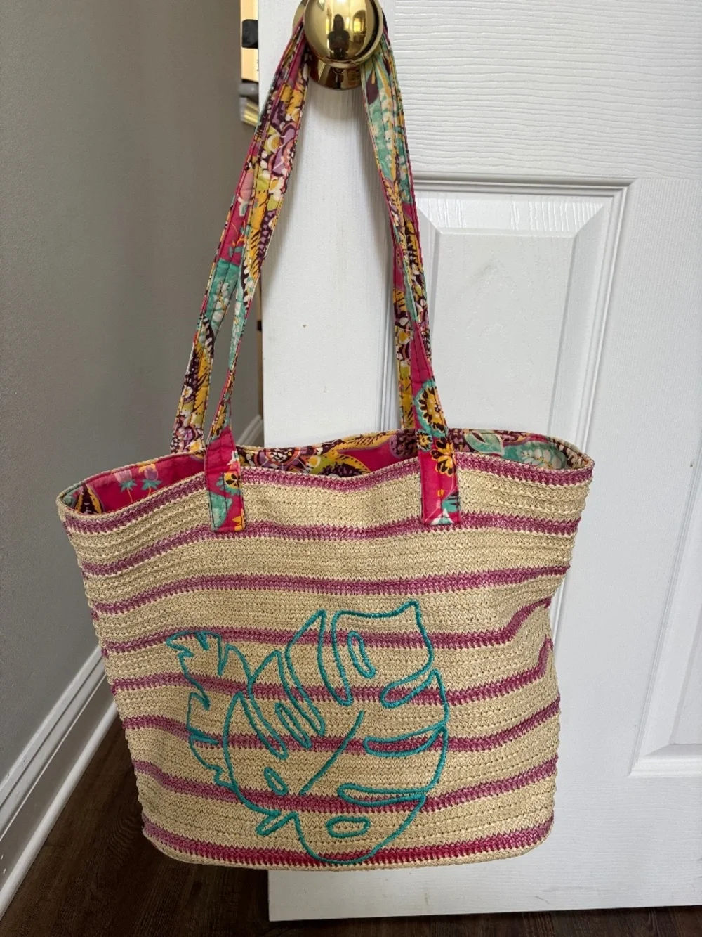 VERA BRADLEY STRAW FLORAL BEACH TOTE BAG